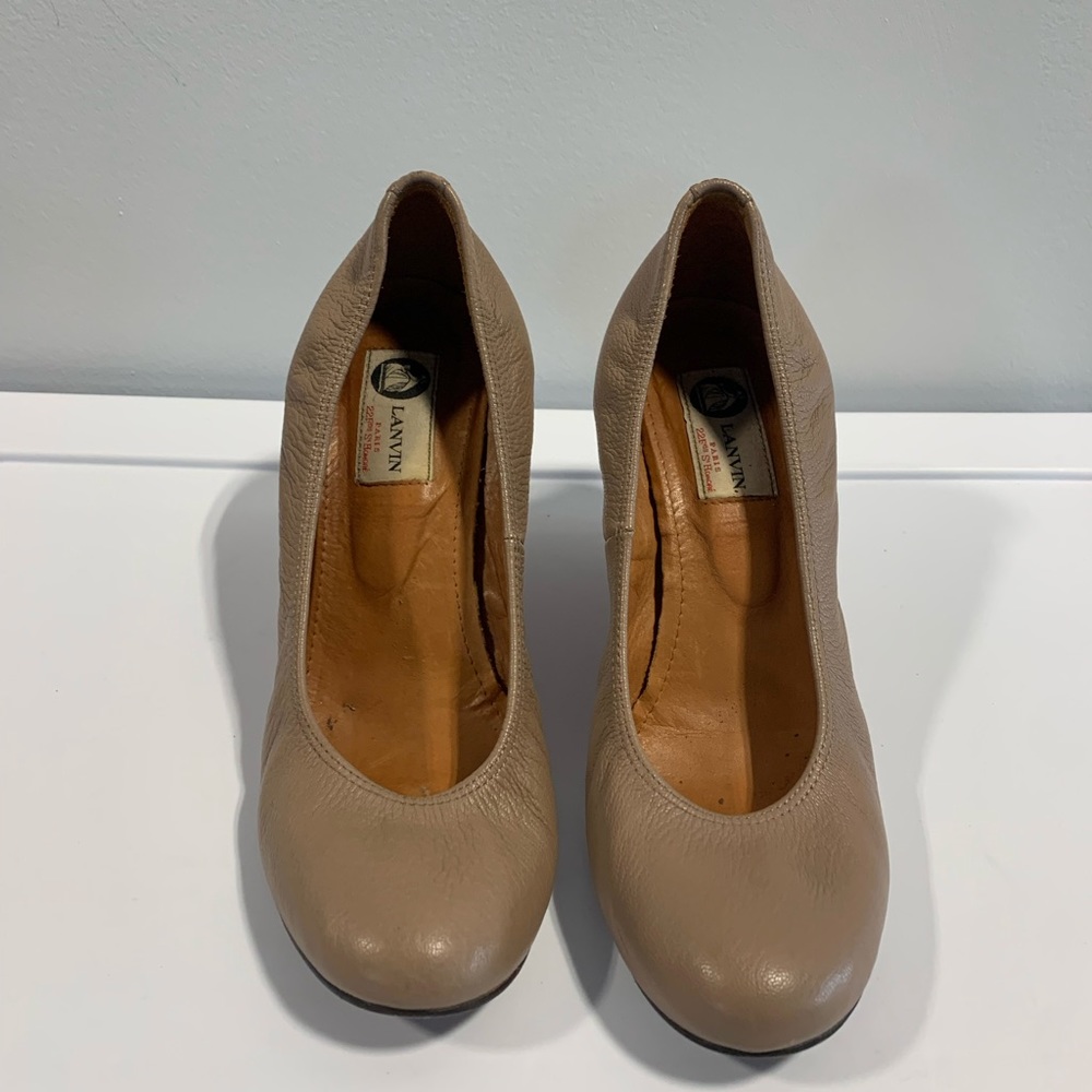 Lanvin beige heel